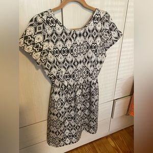 One Clothing LA Dress Women’s Size Small